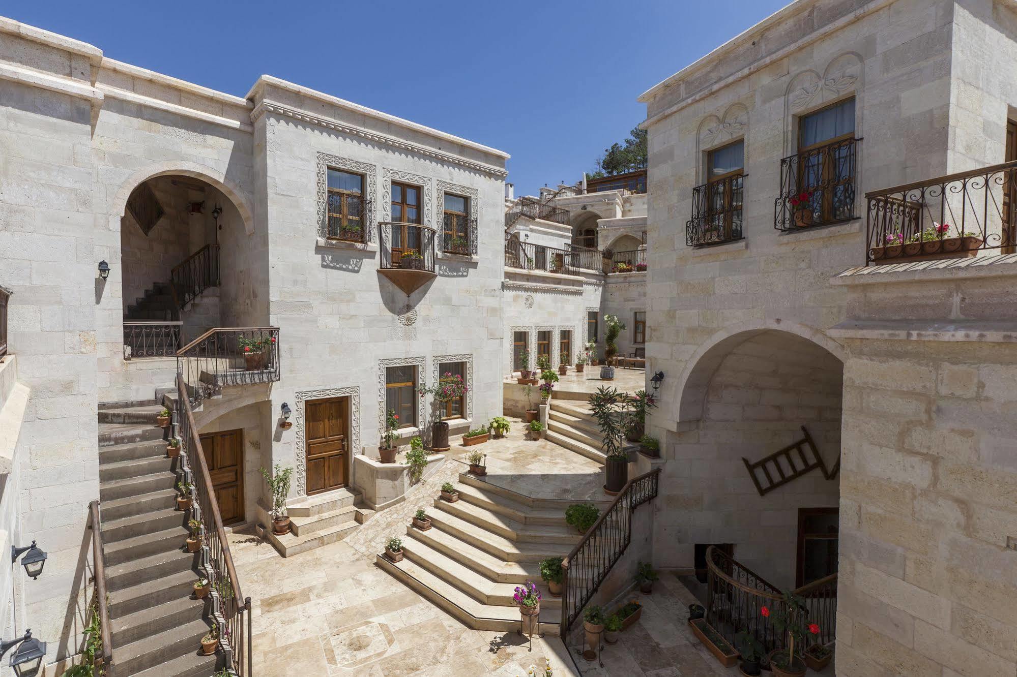 Magic Cave House Hotel Юргюп Екстериор снимка