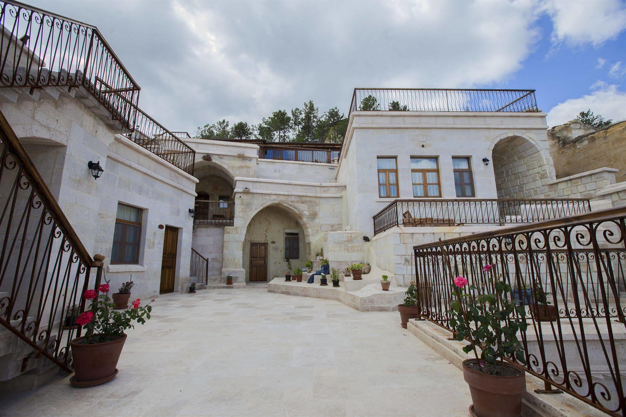 Magic Cave House Hotel Юргюп Екстериор снимка