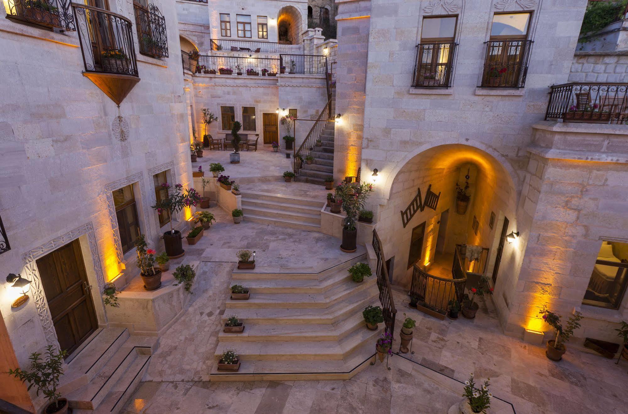 Magic Cave House Hotel Юргюп Екстериор снимка